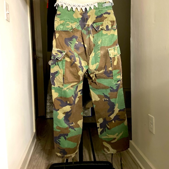 Cute Army Fatigue Camouflage Cargo Pants - Picture 2 of 2